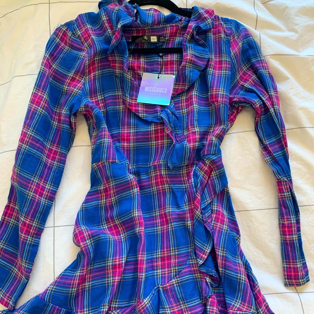 MISSGUIDED PLAID FRILLY MINI DRESS